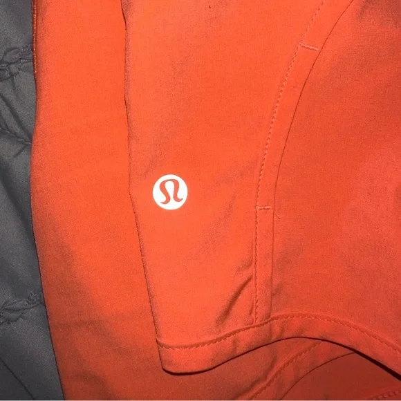 Lululemon Speed Up Shorts - Picture 6 of 9